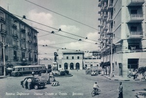 Nocera Inferiore (Sa), piazza Trieste e Trento, con filobus
